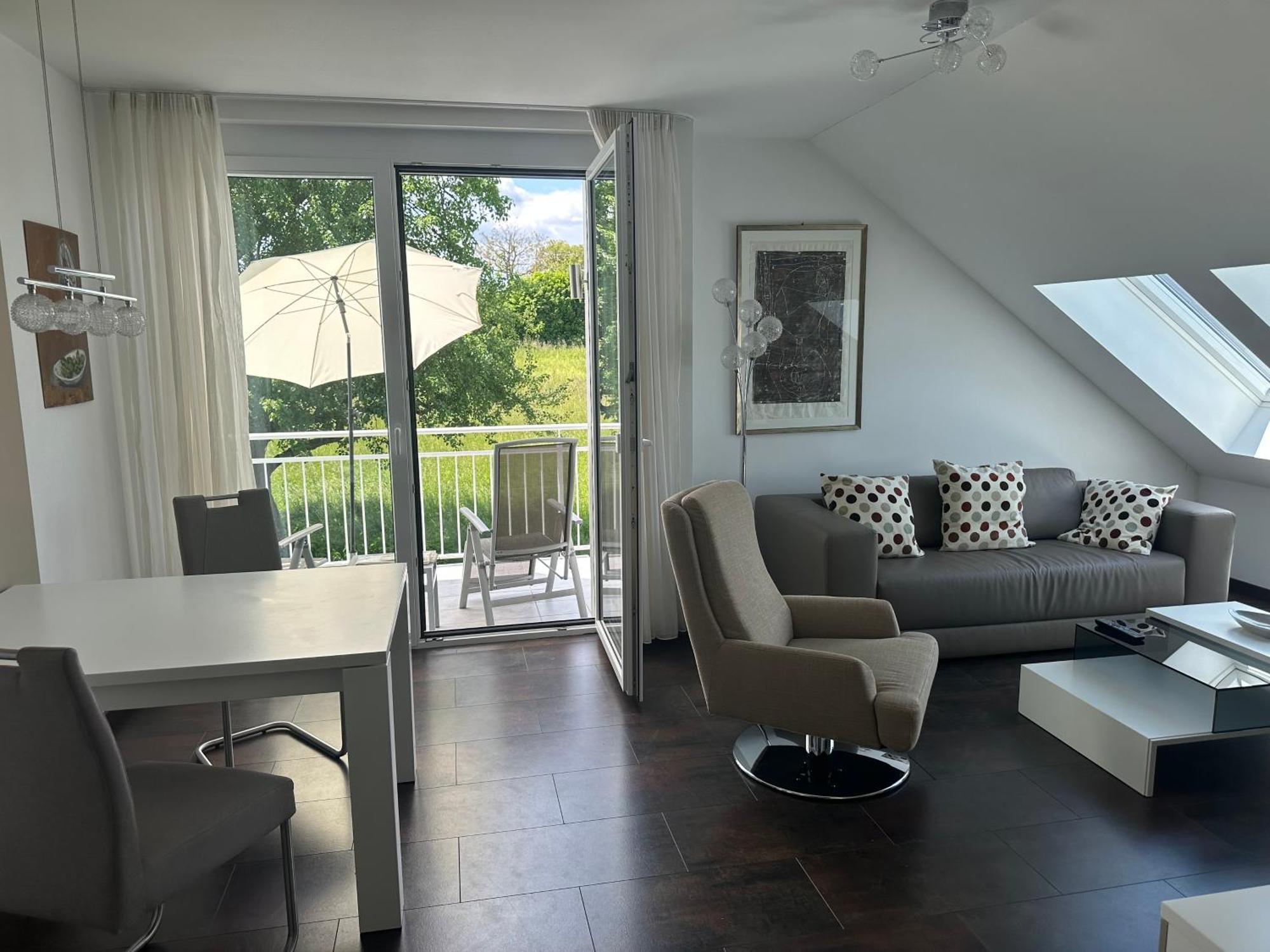 2-Zimmer-Ferienwohnung Mit Hotelservice Und 2 Balkons - Golf, Bike Und Wellness Im Markgraeflerland Bad Bellingen Ngoại thất bức ảnh