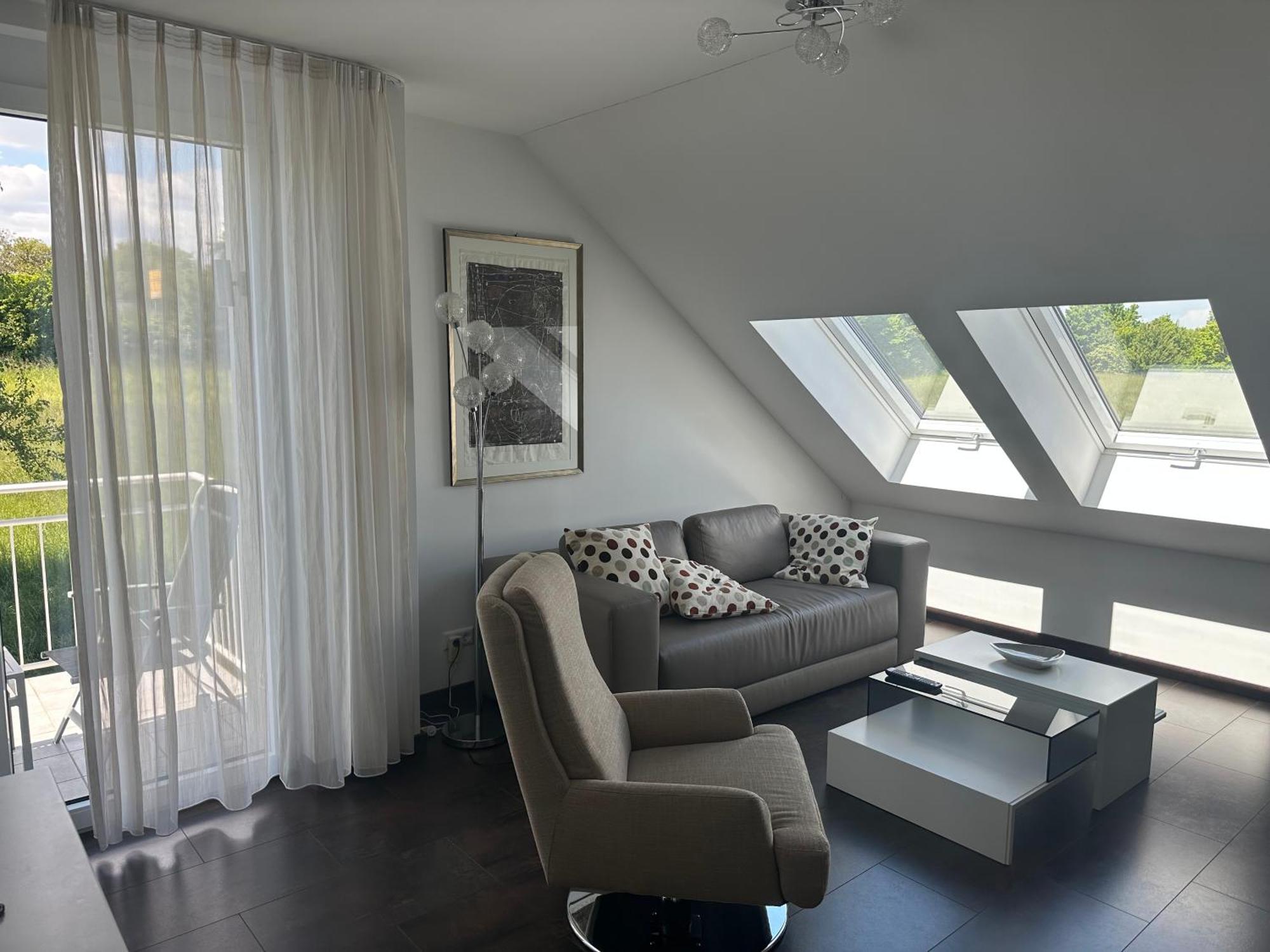2-Zimmer-Ferienwohnung Mit Hotelservice Und 2 Balkons - Golf, Bike Und Wellness Im Markgraeflerland Bad Bellingen Ngoại thất bức ảnh